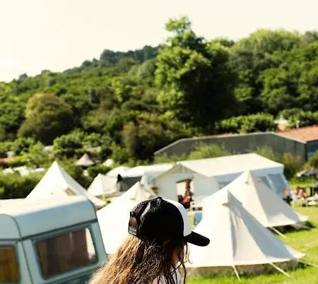 Aparra Surfcamp Campsite